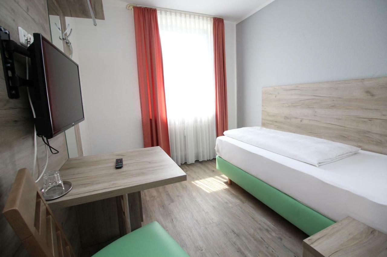 Hotel Pension Koeberl Monachium Zewnętrze zdjęcie
